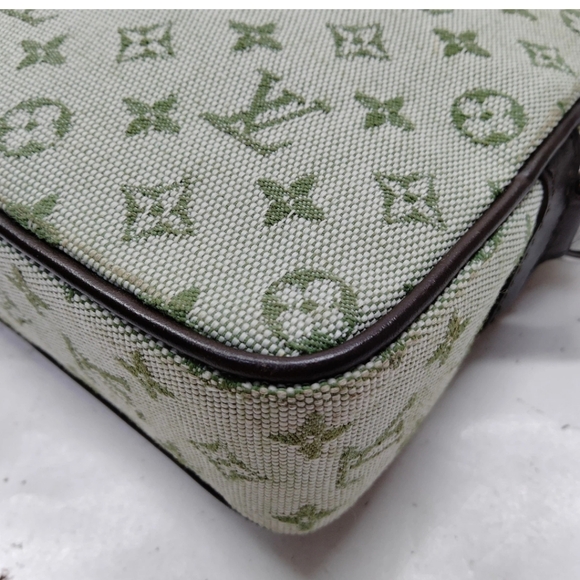 Louis Vuitton  Conte De Fees Mushroom Pochette Handbag - Picture 6 of 9